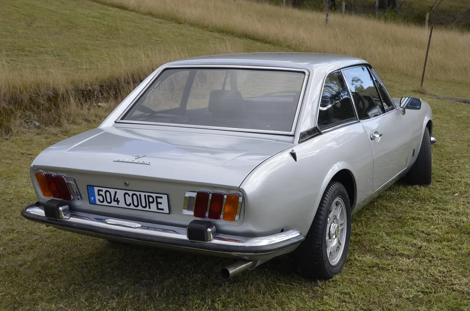 1974 Peugeot 504 Coupé, R0023